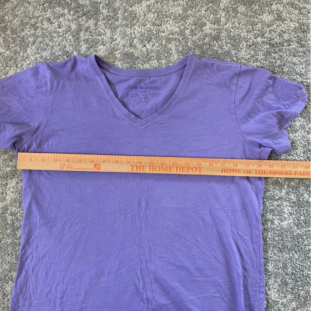 Life Is Good Women's Lavender V-Neck Tee size L 100%cotton - Picture 6 of 8
